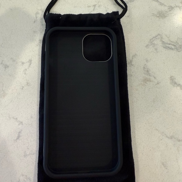 BURGA iPhone 13 case - Picture 4 of 4